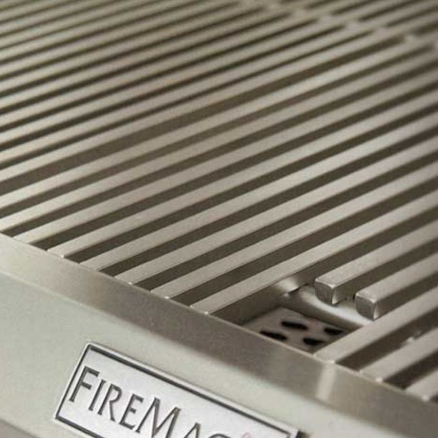 Fire Magic - C430I-RT1N - Choice 24-Inch Built-In Natural Gas Grill - Analog Diamond Sear Cooking Grids