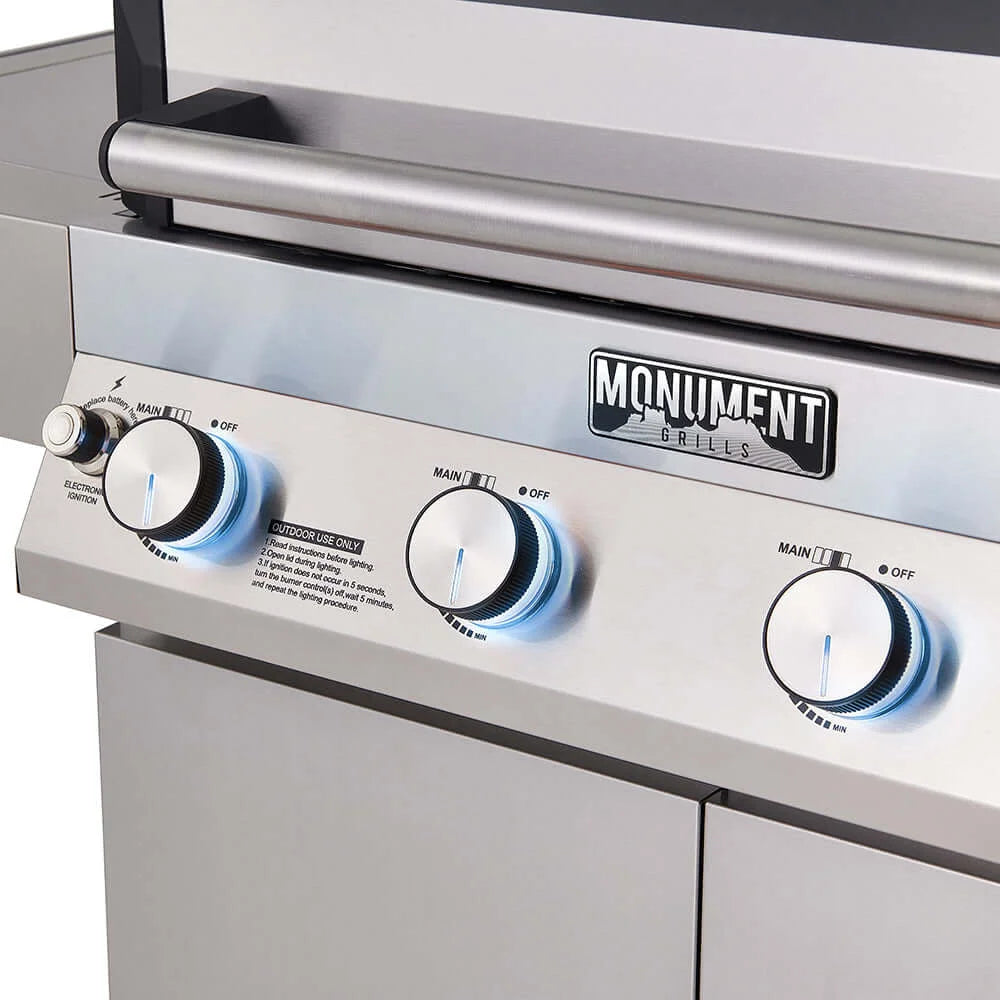 Monument Grills Denali 405 grill with control knobs