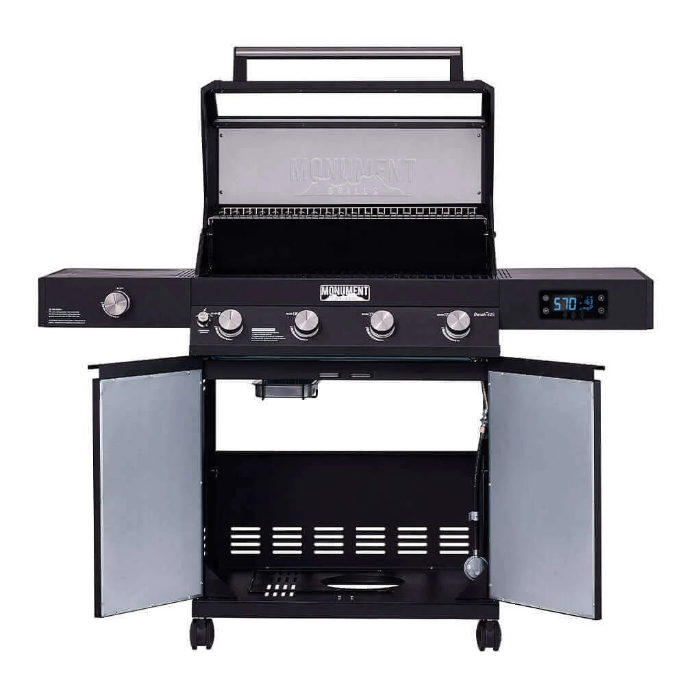 Monument Grills Denali 425 - open doors