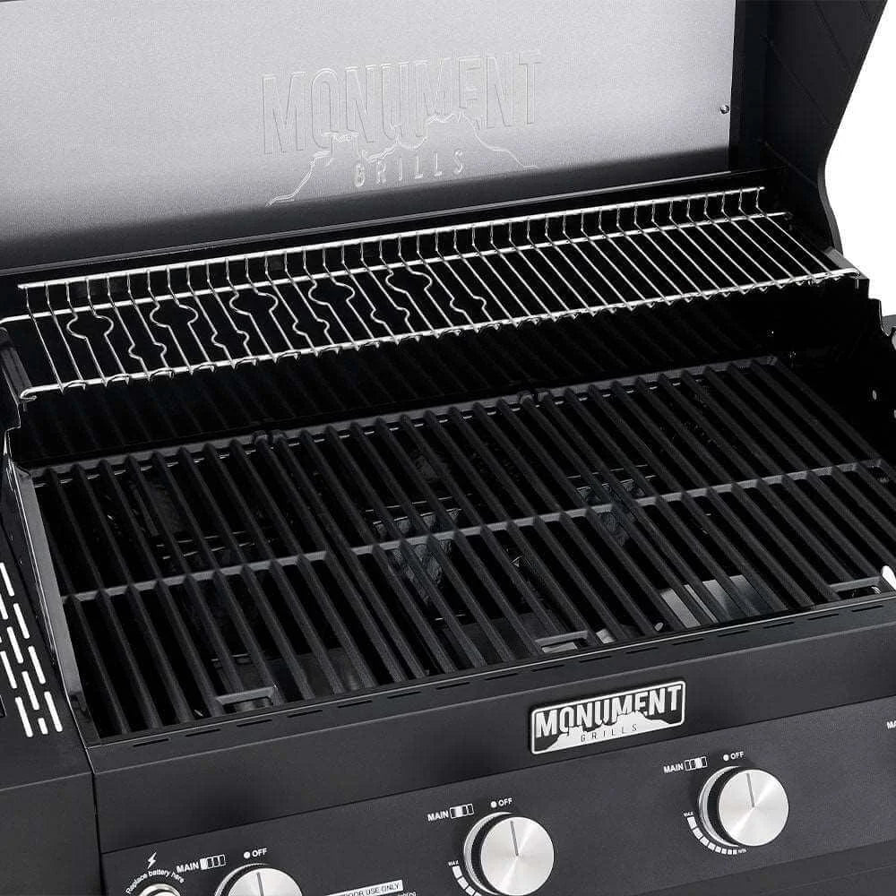 Monument Grills Denali 425 Close-up