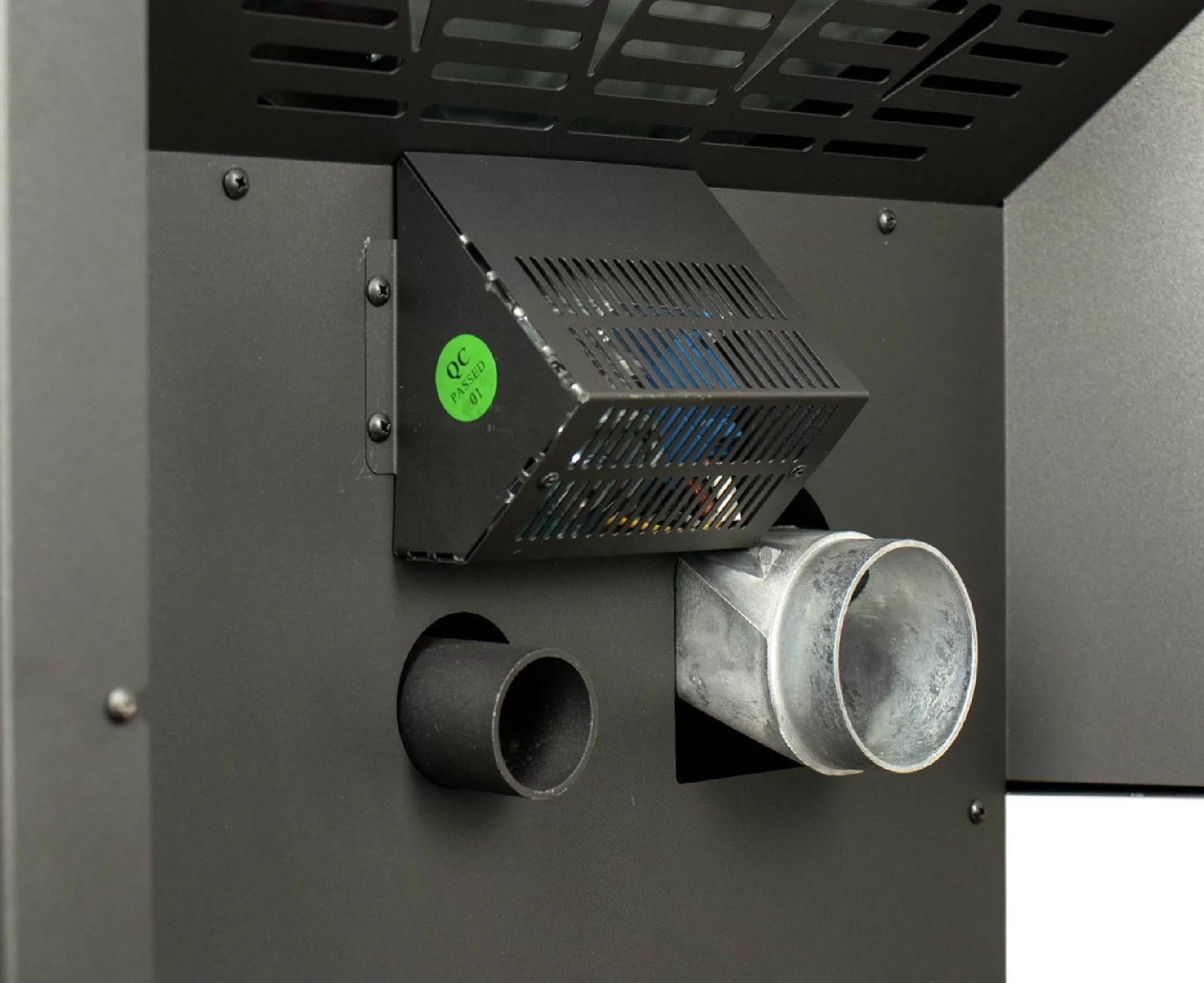 Vogelzang VG5717-P - Fresh air intake and exhaust vents