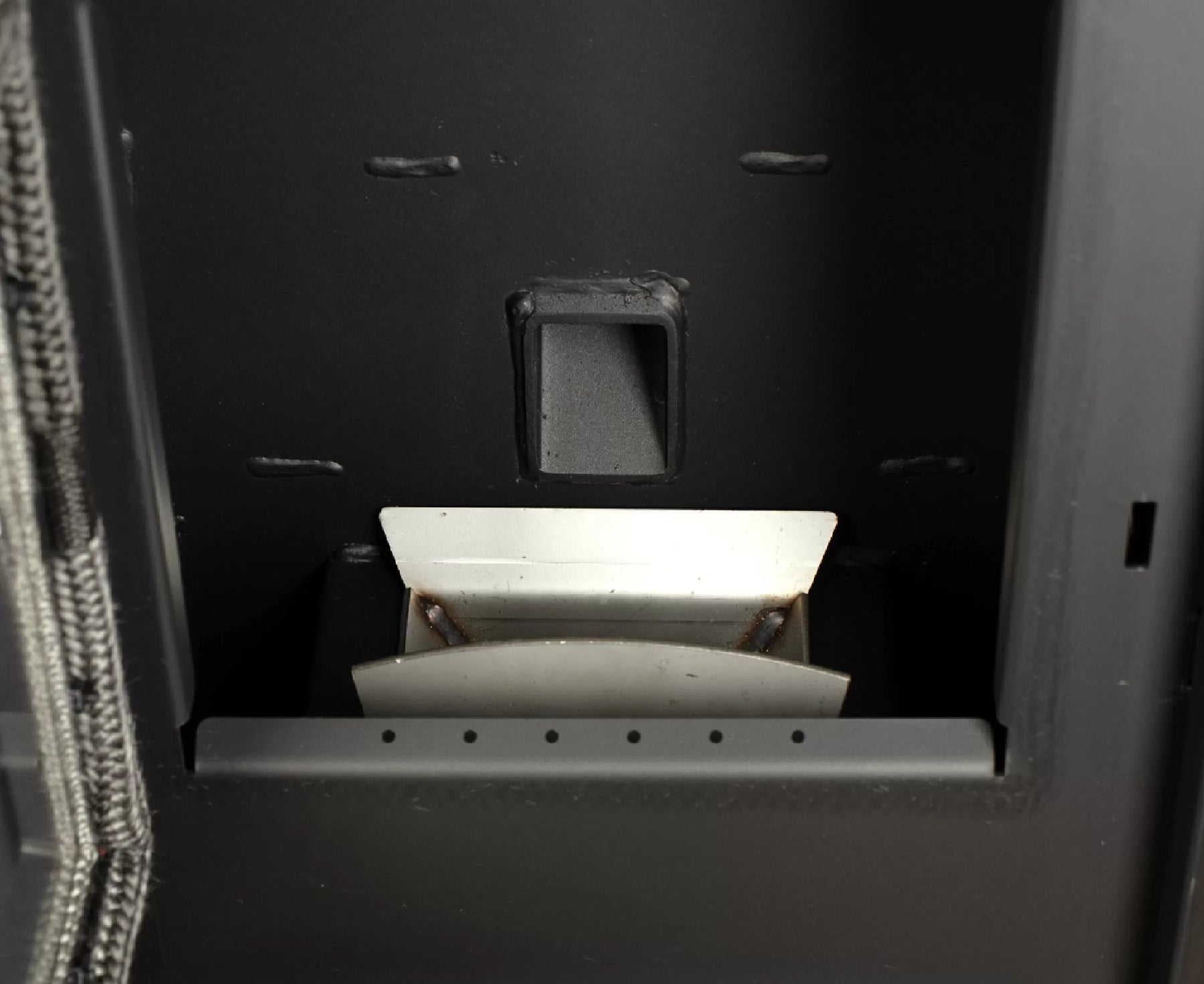 King KP5513-W Pellet Stove 40 lb. Hopper (1,800 Sq. Ft.) - High efficiency burn pot 