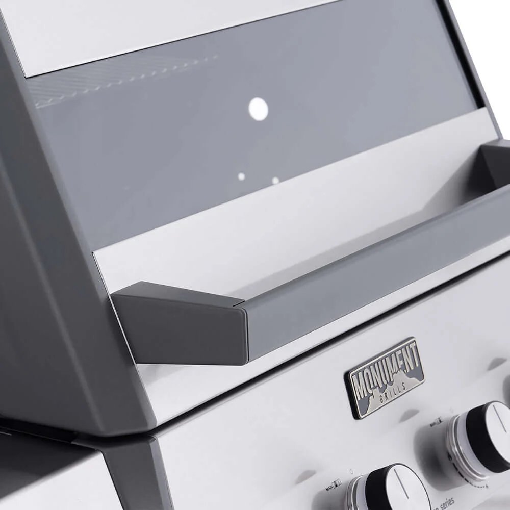Monument Grills Eminence 405  Close-up 