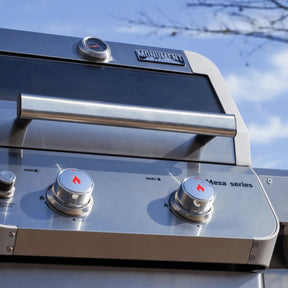 Monument Grills Mesa 200S Close-up
