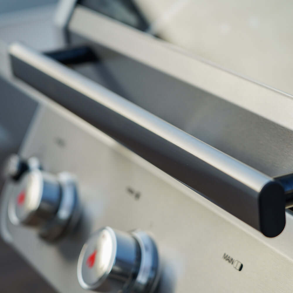 Monument Grills Mesa 305 Stainless Propane Gas Grill 48,000 BTU Clearview Lid M305