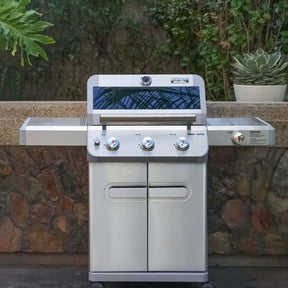 Alt Text: stainless propane gas grill with 3 burners, Clearview lid, and side burner