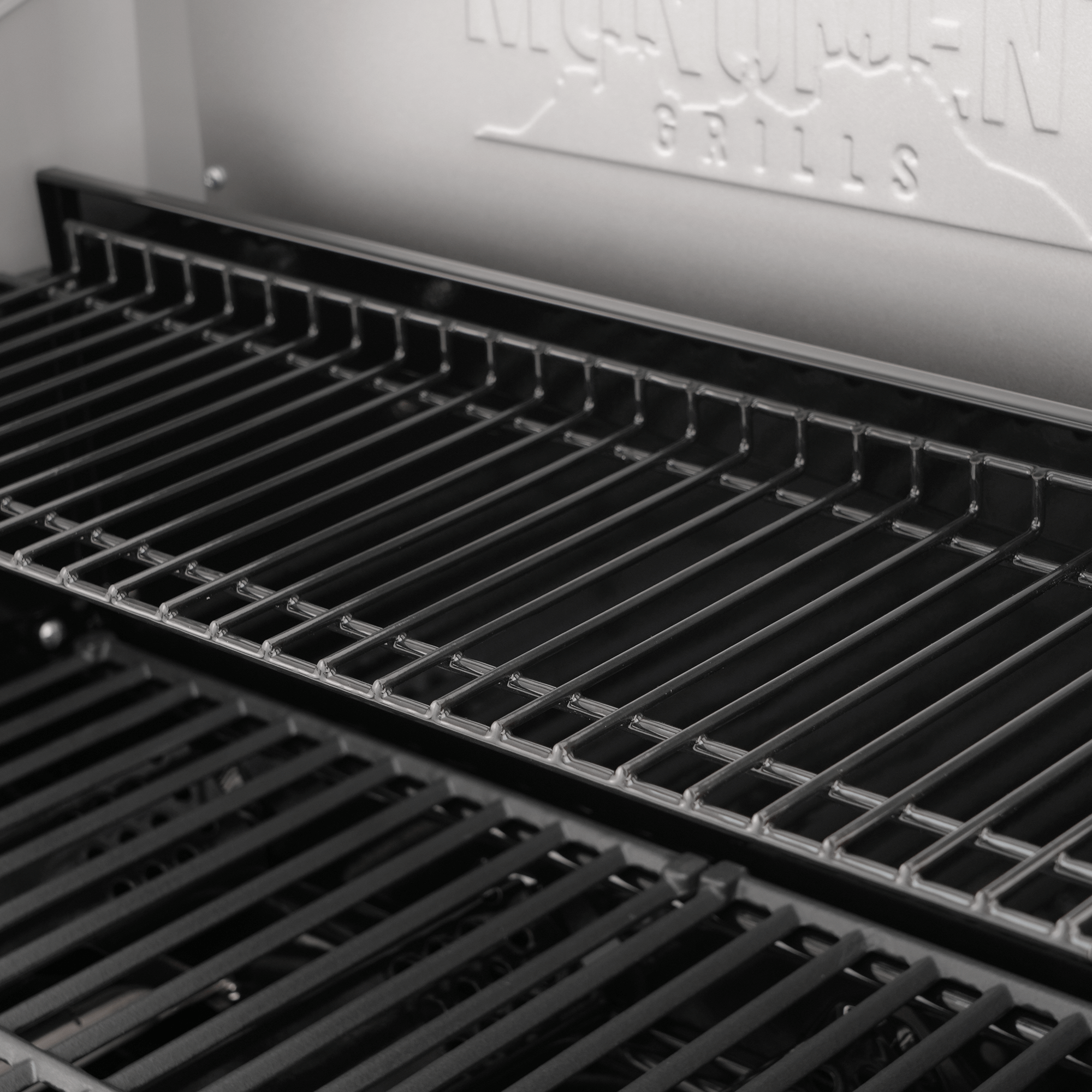 Monument Grills Mesa 410MBZ Stainless Propane Gas Grill 39,000 BTU Broil Zone – M410MBZ 4 Burner Grill - Angle 4