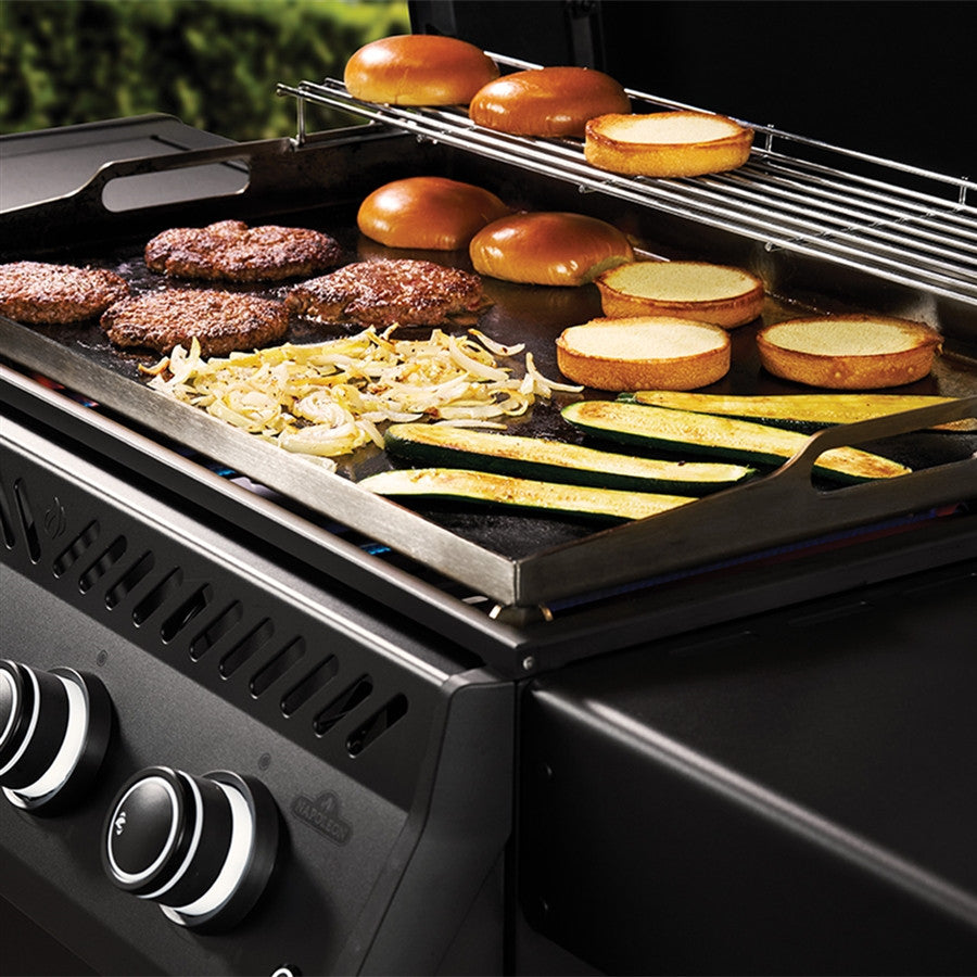 Napoleon Rogue PRO Phantom 30-Inch Propane Griddle Cart with 4 Main Burners, Rust-Resistant Stainless Steel Cooktop, Matte Black – RP30FTPK-PHM (Copy) 4 Burner Grill - Angle 5